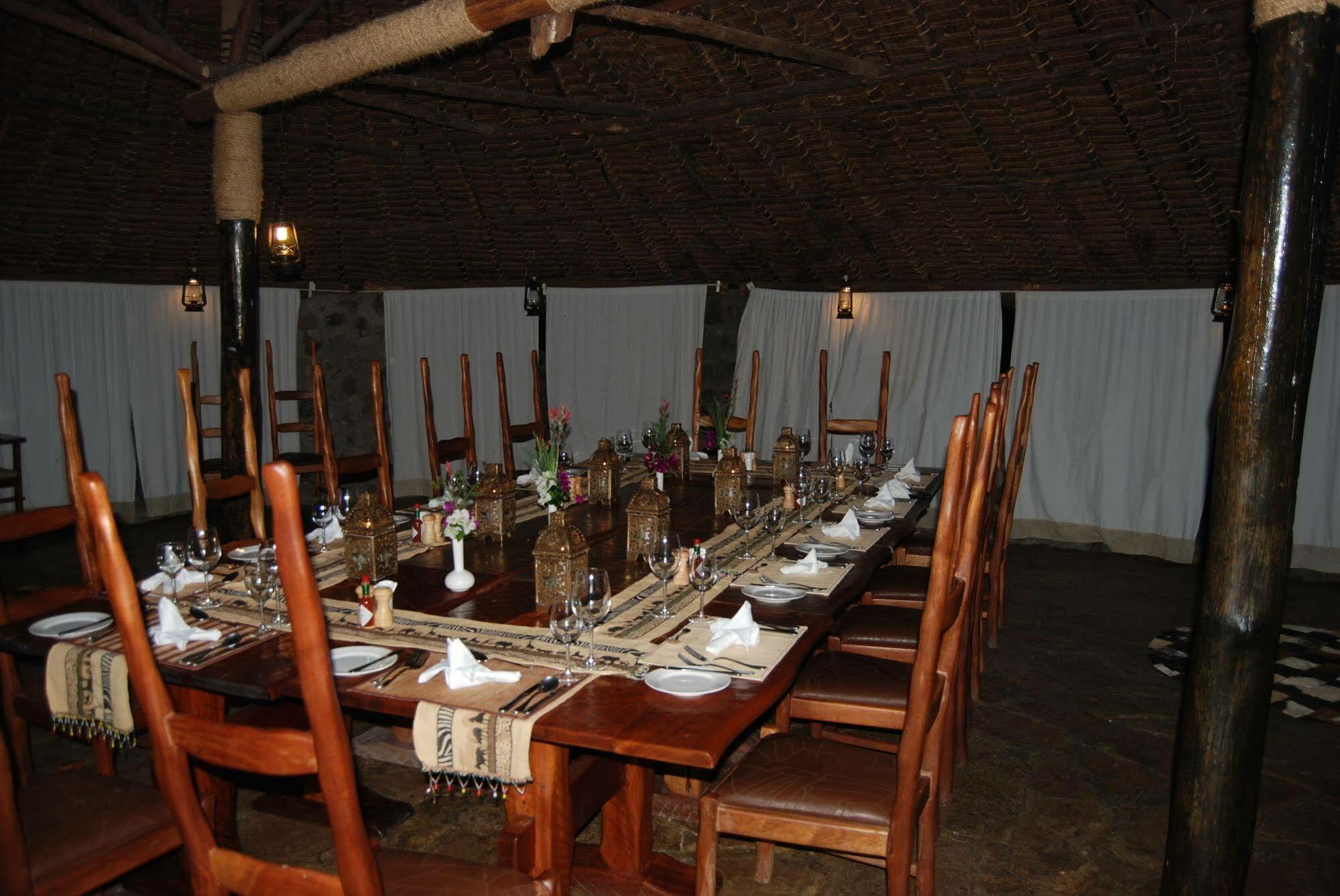 Mbweha Camp Hotel Elmenteita Luaran gambar
