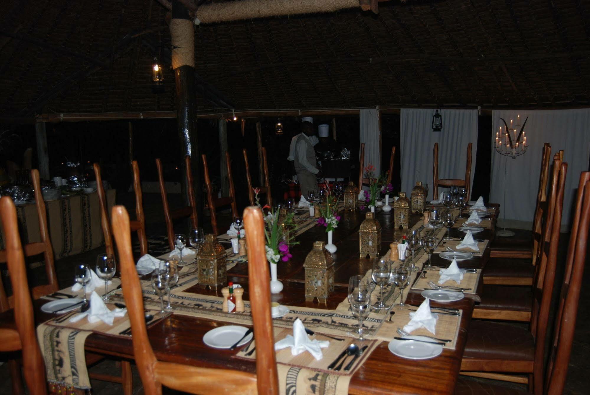 Mbweha Camp Hotel Elmenteita Luaran gambar